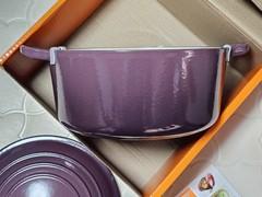 Le Creuset Cocotte 24cm 9.5in 4.5qt Fig Purple Silver knob Cast Iron Dutch oven