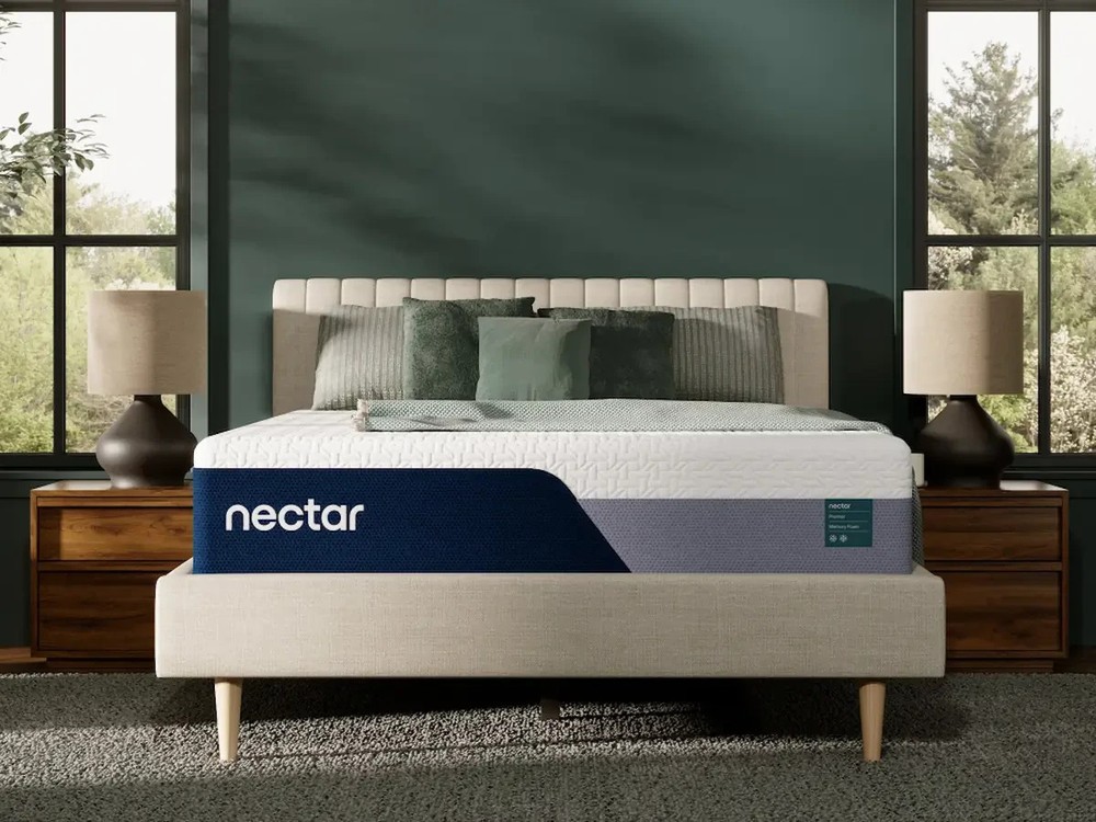 Nectar Premier Memory Foam King Size matress 13″ Height – Amazing Condition!