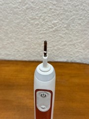 Oral-B Electric Toothbrush BRAUN Type 3765 , Works, Sticky body