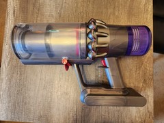 Genuine Dyson V11 Torque Drive SV28 Cordless LCD Vacuum Click In SV47 Battery