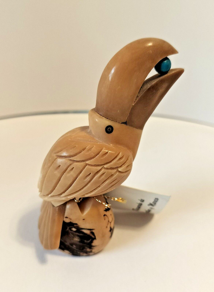 VTG Hand Craved Vegetable Ivory Toucan From the Fruit of the Tagua Tree Ecuador