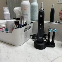 Oral B IO Brush + Head Holder for round base / wall mount / countertop organizer