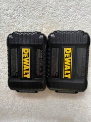 2 New Dewalt 20V Volt Max DCB240 4.0Ah Lithium Ion Batteries Li-ion DCB240-2