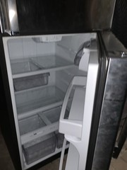 64 3/4″ GE GTS16GSHJRSS, 15.5-Cu. Ft. Top-Freezer Refrigerator Silver