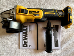 New Dewalt DCG405B 20V 20 Volt Max XR 4-1/2″ Angle Grinder W/ Kickback Brake