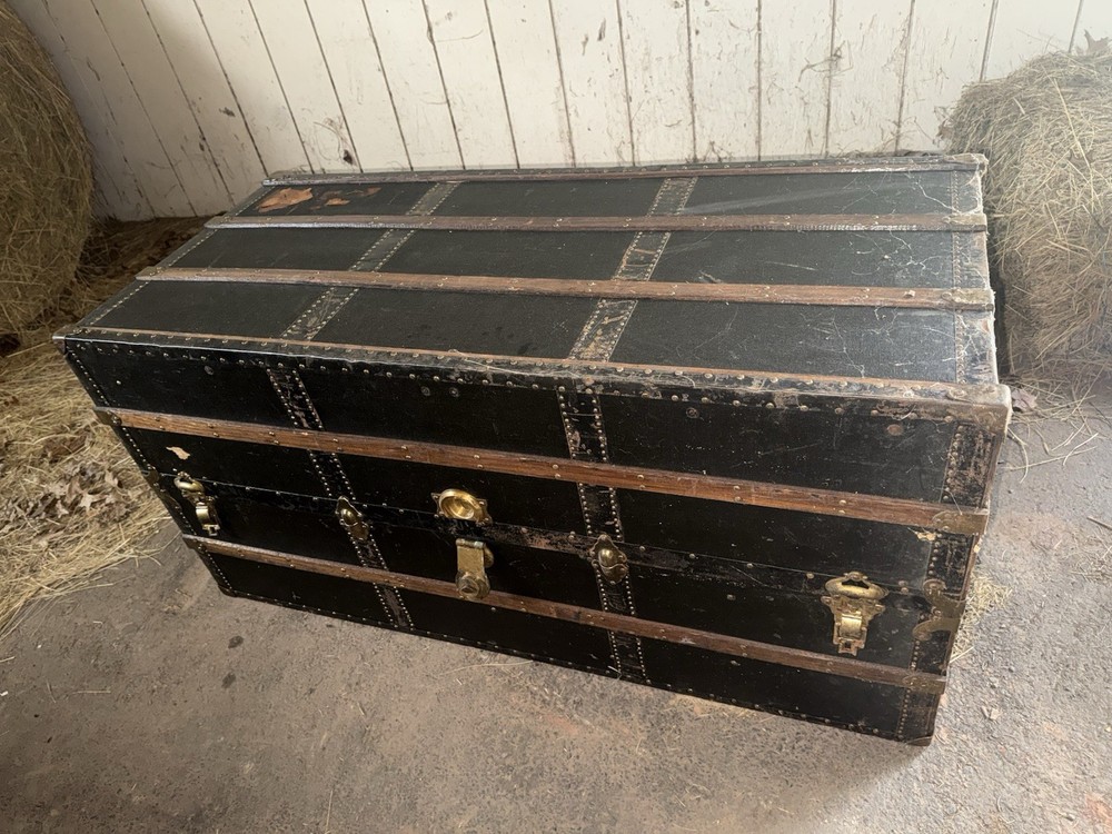 Antique C.A. Taylor Trunk Works Wardrobe Steamer Trunk – Chicago/NY