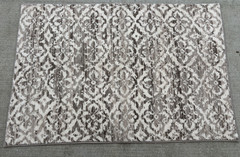 Tahara Accent Mat 30×46 in Non-Slip Backing Patterned Washable