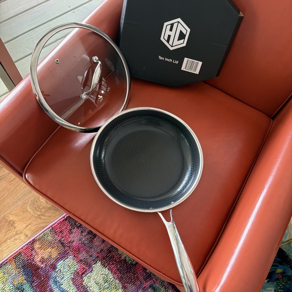 VERY NICE USED HexClad Hybrid 10” Nonstick Frying Pan w Temper Glass Lid