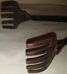 RARE 1900’S BBQ FIRE HEARTH TONGS FORK STOVE CAST IRON CARBON CHARCOAL BRIQUETS