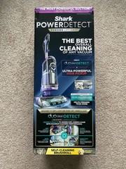 Shark – PowerDetect Upright Vacuum with DuoClean Detect Technology – AZ4002