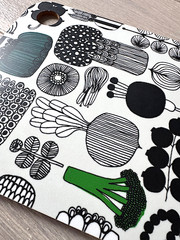 Marimekko Cutting Board Puutarhurin Parhaat 19.8cm x 29.8cm Rare Finland New