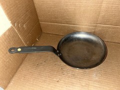 De Buyer MINERAL B Carbon Steel 8″ Omelette Pan Made in France