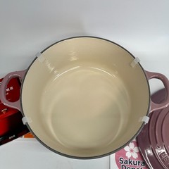 Le Creuset Cocotte Ronde 22cm Mauve Pink Enameled Cast Iron Silver Knob JPN New