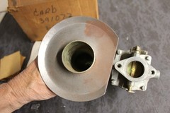 Briggs & Stratton 391073 NOS CARBURETOR FITS MANY MODELS STARTING WITH 243 NOS