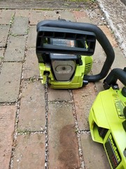 2 Poulan Chainsaws Pair Of Chain Saws Both Run