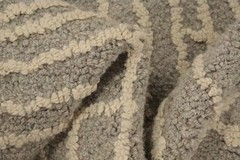 Modern Spiral Design Rug 5×7 Hand-Tufted Wool in Soft Grey Tones for Any Room