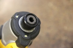 DEWALT DCF840 20V MAX 1/4″ Brushless Cordless Impact Driver + 1 Battery