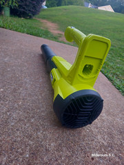 Ryobi ONE+ 18V 90 MPH 250 CFM Cordless Battery Leaf Blower/Sweeper – (TOOL ONLY)