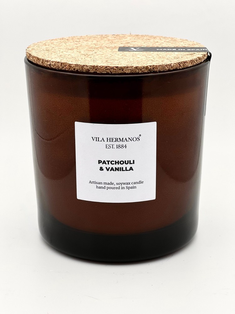 VILA HERMANOS PATCHOULI & VANILLA ARTISAN MADE CANDLE 17.64 OZ / 500 G