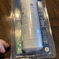 One Sealed Genuine XWFE Replacement Water Filter for Compatible GE Refrigerators
