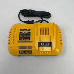 DeWALT DCB118 20V/60V 8A Fast Charger Yellow Single-Port