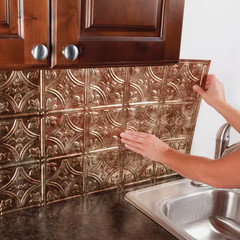 18.25 In. X 24.25 In. Crosshatch Silver Traditional Style # 4 PVC Decorative Bac