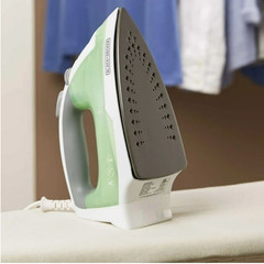 BLACK+DECKER Steam Iron, 1200W, Smartsteam Technology, Non-Stick Soleplate, Auto
