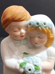 Vintage Bisque Coty Bride And Groom Figurine Pomander Potpourri 4.25″in