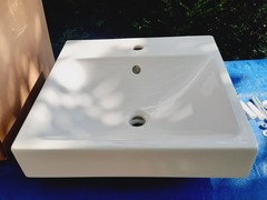 Signature Hardware Stoddert 19″ Porcelain Wall-Mounted Bathroom Sink