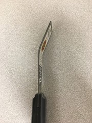 Hyde Black/Silver 1 1/4″ W X 7 5/8″ L High-Carbon Steel Bent Stiff Putty Knife