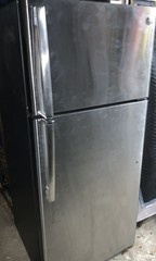 64 3/4″ GE GTS16GSHJRSS, 15.5-Cu. Ft. Top-Freezer Refrigerator Silver
