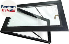 Manual Venting Roof Skylight Aluminum Double Glass Window 35 x 20