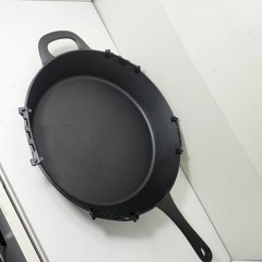 Tramontina 12.5″ Covered Cast Iron Skillet Pan w/SS Knob Lid *New w/o Orig Box