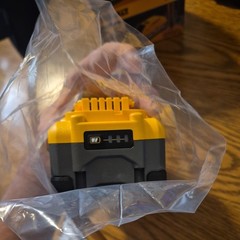 DeWalt DCB2108 20V MAX XR Powerpack 8Ah Lithium Ion Battery – TESTED Working