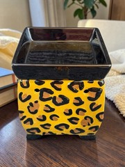 Tyler Candle Company Leopard Print Radiant Fragrance Warmer Wax Melt Lamp