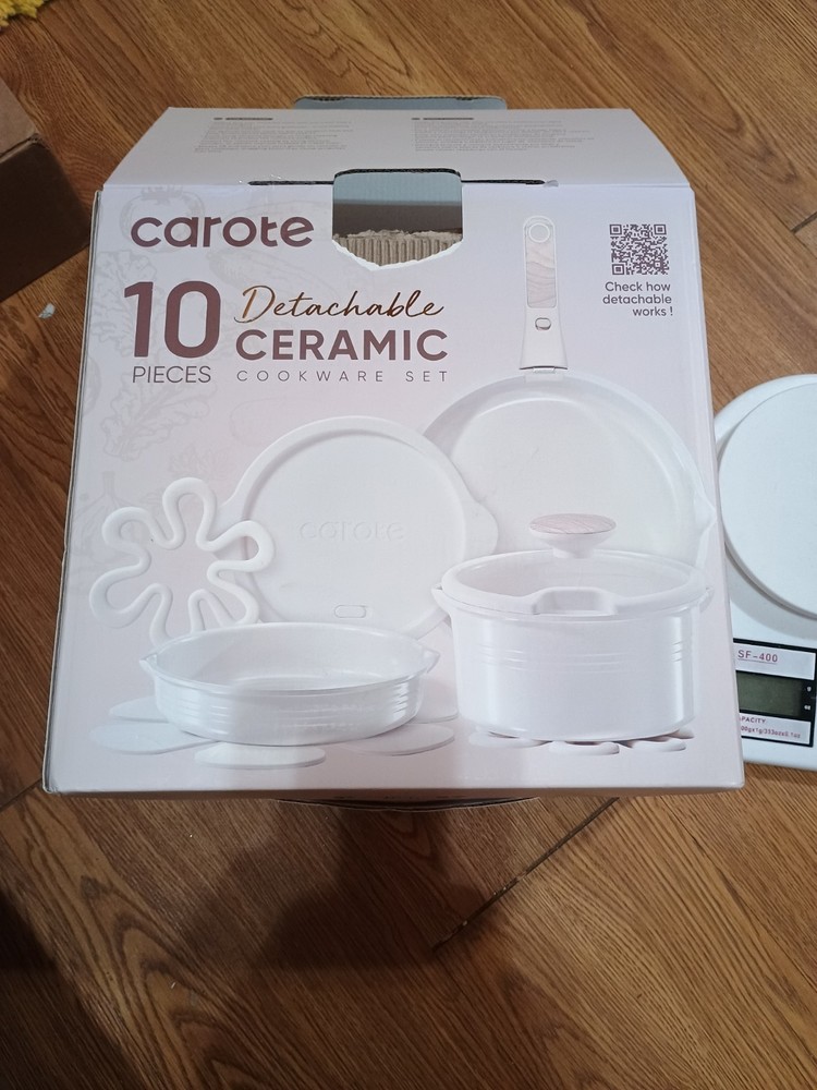 Carote 10pc Ceramic Nonstick Cookware Set with Detachable Handle -Cream NOB-Read