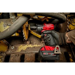 Milwaukee 2962-80 M18 FUEL 18V 1/2″ Mid-Torque Impact Wrench – Bare Tool, Recon
