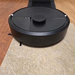 iRobot Roomba Plus 405 Combo Robot Vacuum & Mop AutoWash Dock, LiDAR 70x Suction