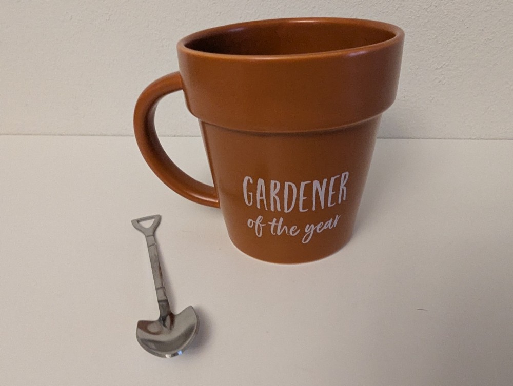 Gift Idea ‘Gardner of the Year’ – Unique Hand Wash Only MUG w/ Shovel Stirrer