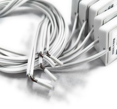 New Pack of 5 GE Security Sentrol 5150-W On The Glass Shock Break Sensors White