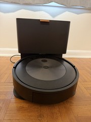iRobot Roomba J7+ Self-Emptying Robot Vacuum/Mop, Parts (Expired Subscription)