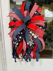 XL Handmade Red White Blue Patriotic 4th Memorial Day Wreath Lantern Bow Decor