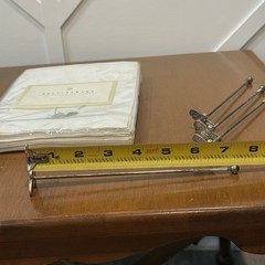 Pottery Barn Napkins Embroided Bees White Set Of 4 NIP w/ Napkin Rings + Picks