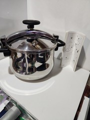 Fagor 8L Stainless Steel Pressure Cooker Pot w/Lid Induction Gas Compatible