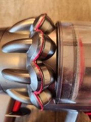 Genuine Dyson V11 Torque Drive SV28 Cordless LCD Vacuum Click In SV47 Battery