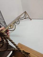 VINTAGE 18.5” HOLLYWOOD REGENCY BRASS WIRE ROPE GOLD METAL SHELF WITH GLASS