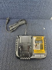 DEWALT DCB1104: 20V MAX Lithium Ion Battery Charger