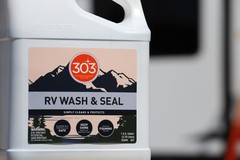 303 Products RV Wash & Seal 1 Gallon pH Neutral HighFoam RV Cleaner & Gloss