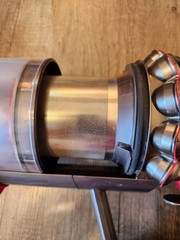 Genuine Dyson V11 Torque Drive SV28 Cordless LCD Vacuum Click In SV47 Battery
