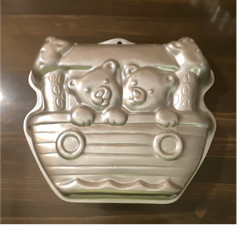 Wilton Noah’s Ark Shaped Aluminum Cake Pan Silver Non-Stick Oven Safe 2105-2025